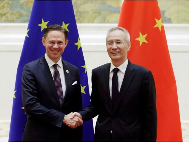 Cuộc chiến thương mại: Trung Quốc, EU bắt tay nhau đối phó Mỹ?