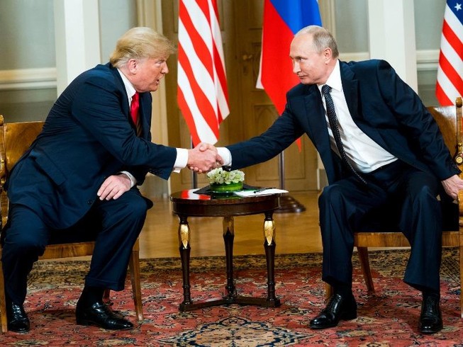 Ông Putin: Ông Trump có thể là khách của tôi ở Nga!