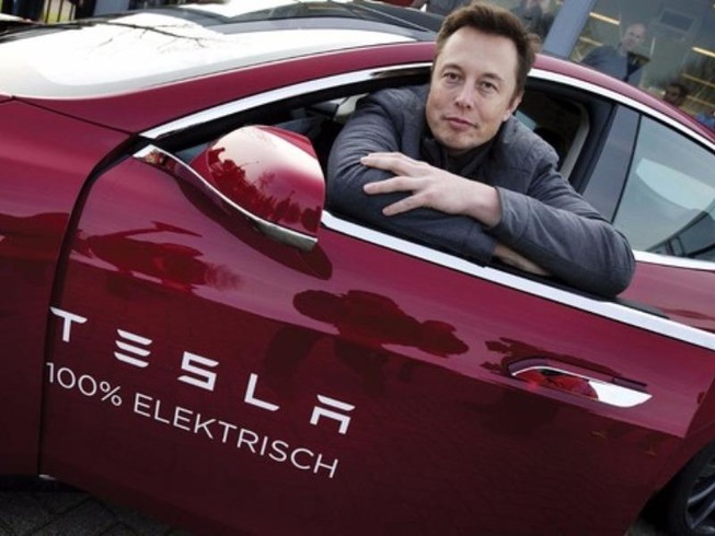 Ủy ban Chứng khoán Mỹ kiện đòi loại bỏ Elon Musk khỏi Tesla
