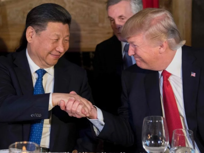 Ông Trump: Đã sẵn sàng đánh thuế lên 267 tỉ đô hàng Trung Quốc