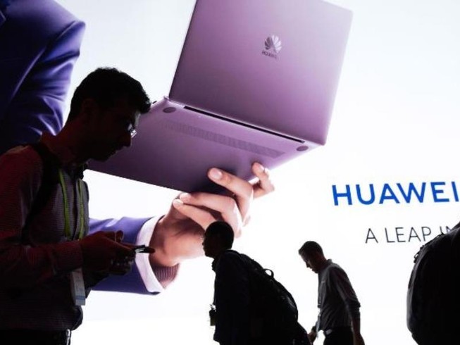 Kỹ sư Huawei vào phòng thí nghiệm công ty Mỹ 'chôm' robot