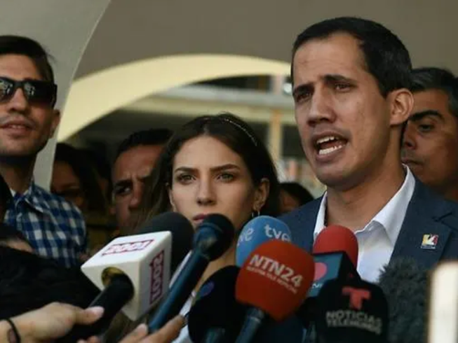 Ông Guaido: Quân đội phong tỏa cứu trợ là ‘diệt chủng’