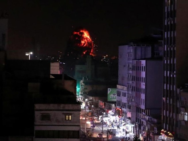 Israel không kích văn phòng lãnh đạo Hamas