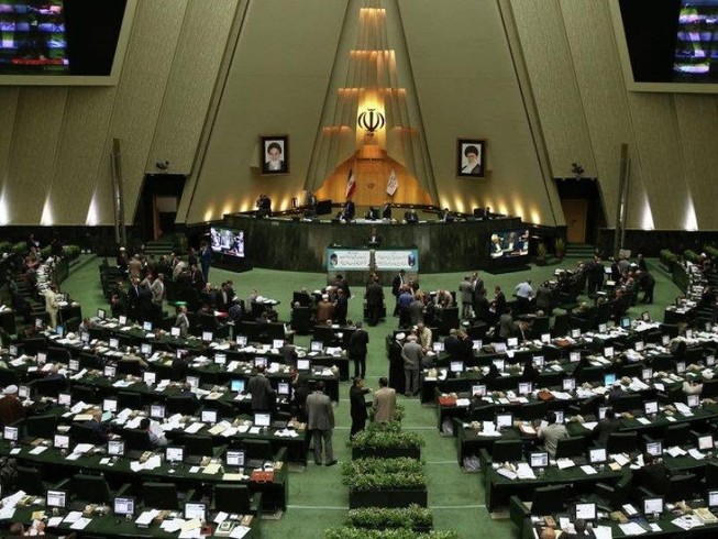 Quốc hội Iran ra dự luật chống trừng phạt của Mỹ
