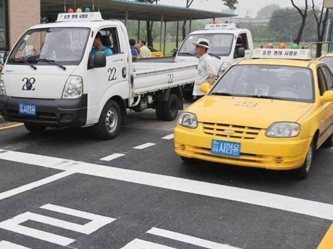 Hàn Quốc phá đường dây làm bằng lái giả liên quan người Việt
