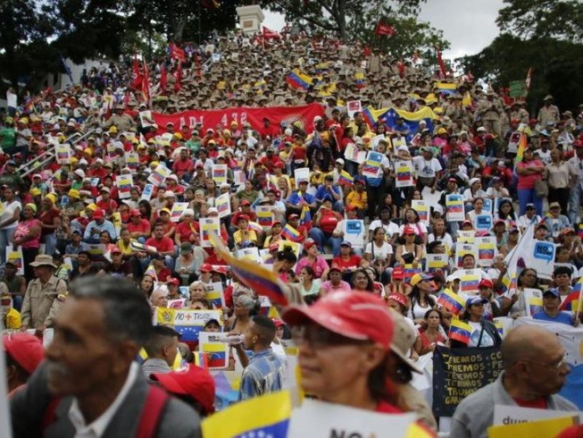 Người dân Venezuela biểu tình phản đối trừng phạt của Mỹ