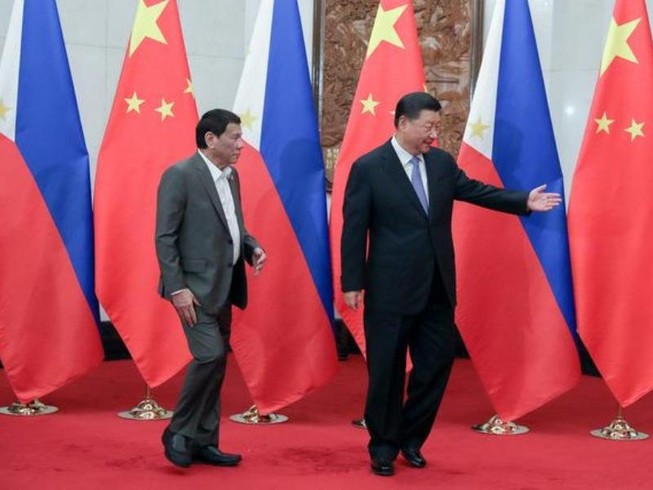 Ông Duterte có đề cập phán quyết biển Đông nhưng ông Tập bác
