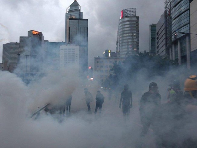 Tân Hoa xã nói gì về 'cách mạng màu' Hong Kong?