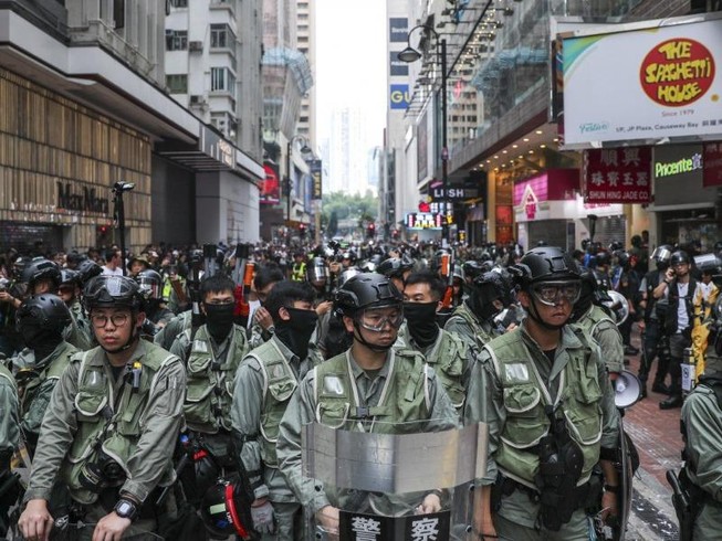 Hong Kong: 6.000 cảnh sát căng mình đón ‘bước ngoặt’ biểu tình