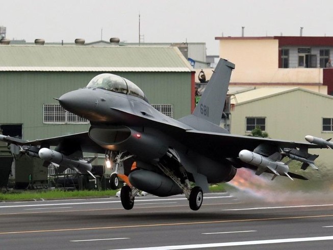 Lập pháp viện Đài Loan duyệt 8,2 tỉ USD mua 66 chiếc F-16V Mỹ