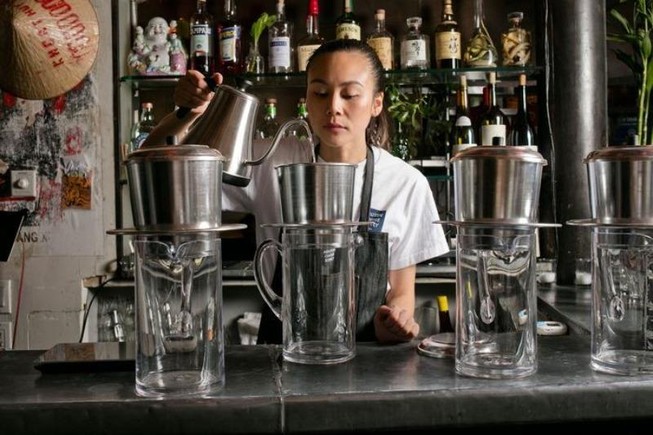 Sarah Nguyen, chủ tiệm Cafe Phin