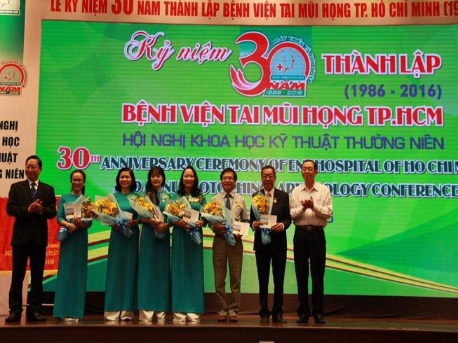 Đã có 300 bệnh nhân được cấy ốc tai điện tử