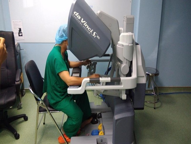 Đau hạ sườn, khó tiêu vì bị nang ống mật chủ