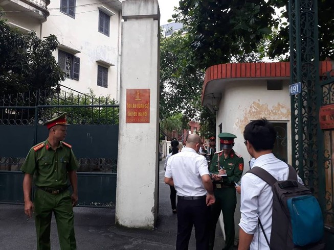 An ninh cực kỳ nghiêm ngặt tại phiên tòa xét xử Út 'trọc'