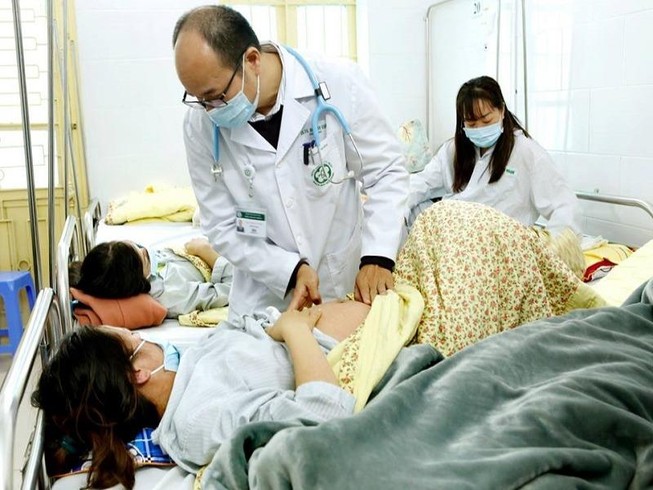 Bệnh nhân biến chứng viêm não nguy kịch do mắc sởi