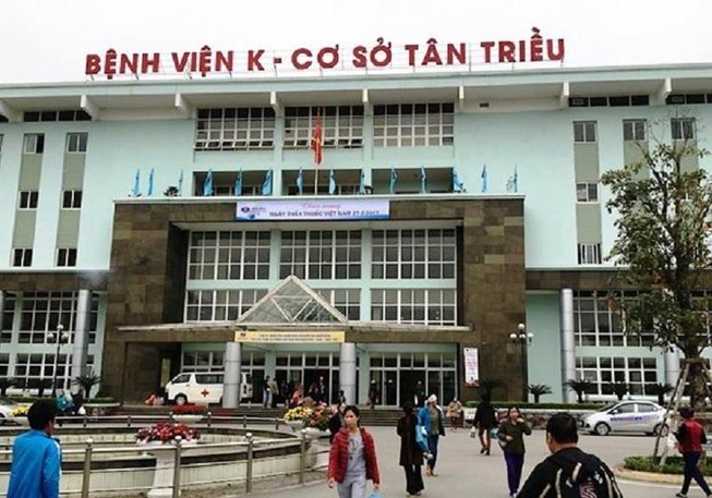 Đình chỉ 1 BS phó khoa sau cái chết bất thường của bé 7 tuổi