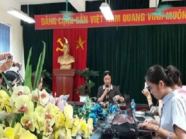 Hiệu trưởng trường thầy giáo bị tố dâm ô: 'Chỉ đùa quá mức'