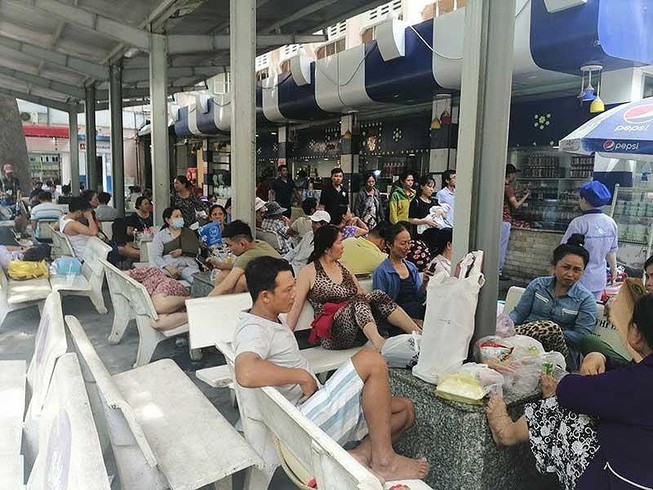 Không thu phí người nuôi bệnh vì xăng tăng, điện tăng