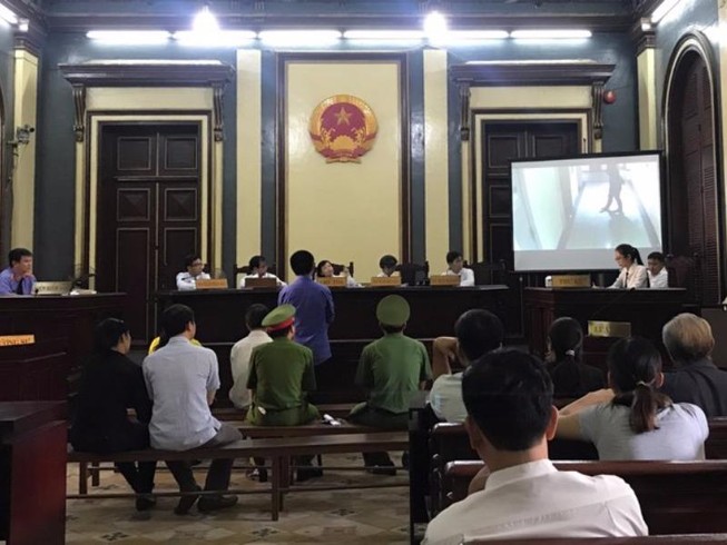 Đang xử vụ nam sinh giết bạn gái bỏ thùng xốp phi tang