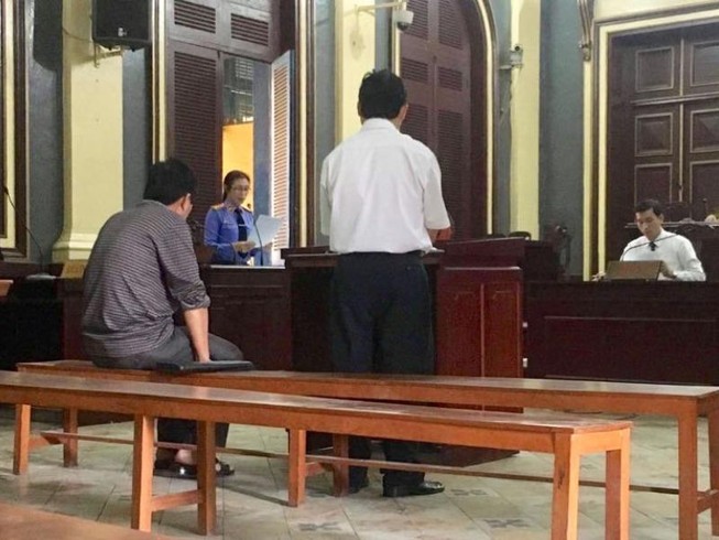 Chủ tịch xã lãnh án tù vì tiếp tay 'cò' đất