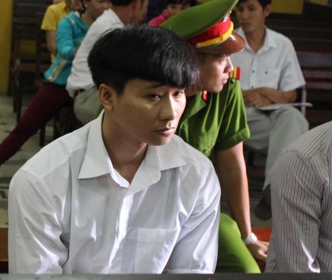 Nợ tiền không chịu trả bị đồng nghiệp đâm chết