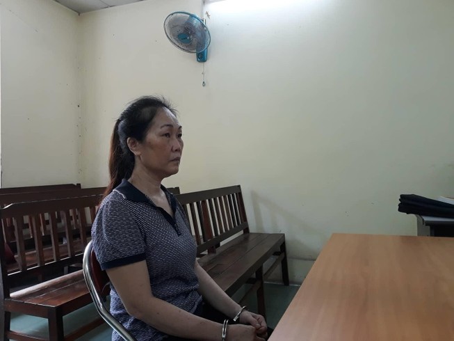 Cơn ghen bốc lửa bèn tạt xăng thiêu sống chồng hờ