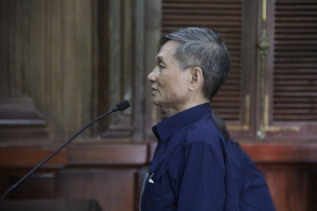Cựu giám đốc sở Đào Anh Kiệt 'thoát' trong vụ đất số 10 Âu Cơ