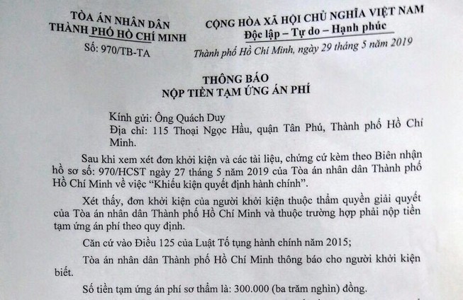 Toà yêu cầu chuyên viên văn phòng UBND TP nộp tạm ứng án phí