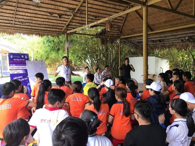 Cơ hội học hỏi doanh nhân thành đạt cách lập nghiệp
