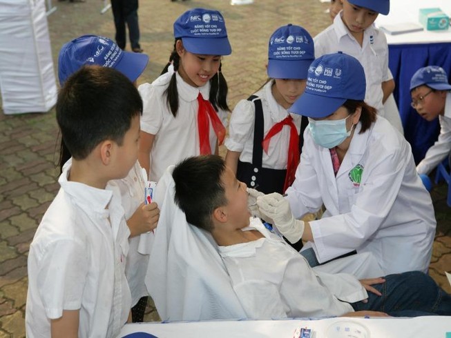 Ngày hội khám và tư vấn răng miệng miễn phí