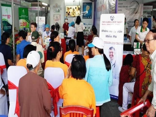 Khám, tư vấn sức khỏe miễn phí cho 12.000 người