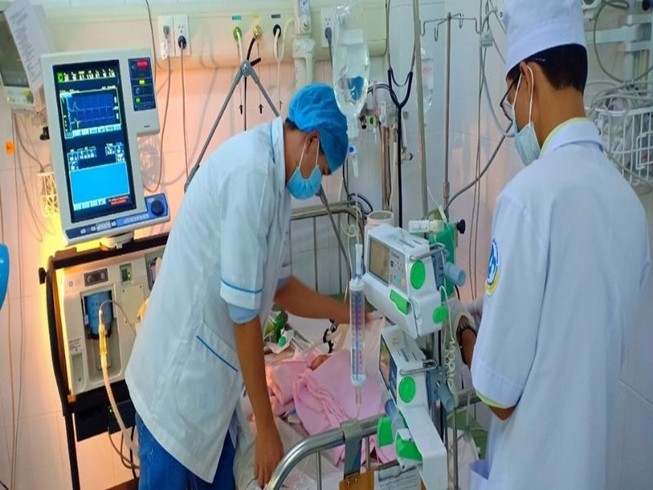 Đoàn bác sĩ vượt gần 150 cây số để sắp xếp tạng cho bé gái