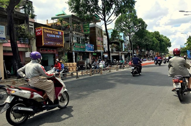 Nắng nóng tiếp tục kéo dài ở miền Bắc và miền Trung