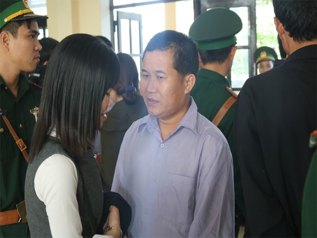 Xử cựu phó Đồn biên phòng: Hàng loạt tình tiết mới