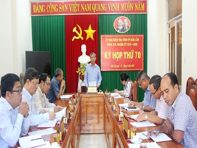 Đắk Lắk kỷ luật hai đại tá