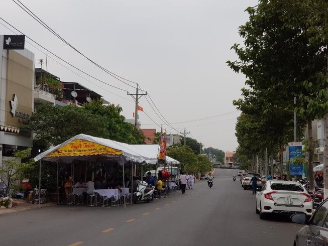 Con gái 14 tuổi đâm chết cha ruột ở Bình Dương