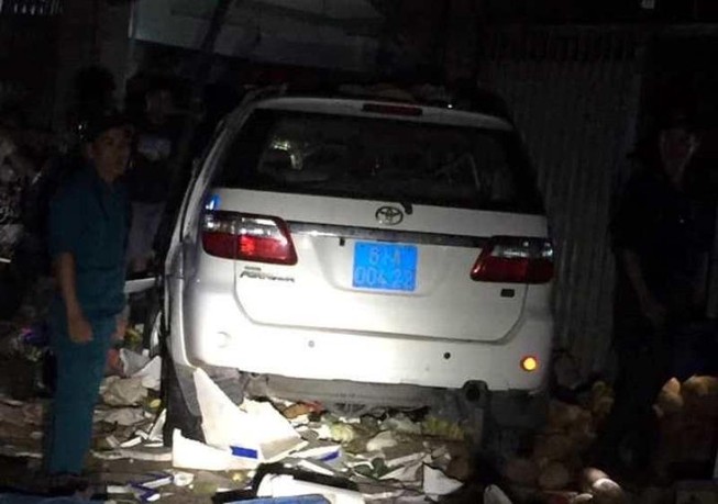 Vụ xe CSGT Bình Dương gây tai nạn: 'Lỡ hẹn thôi nôi cho con'