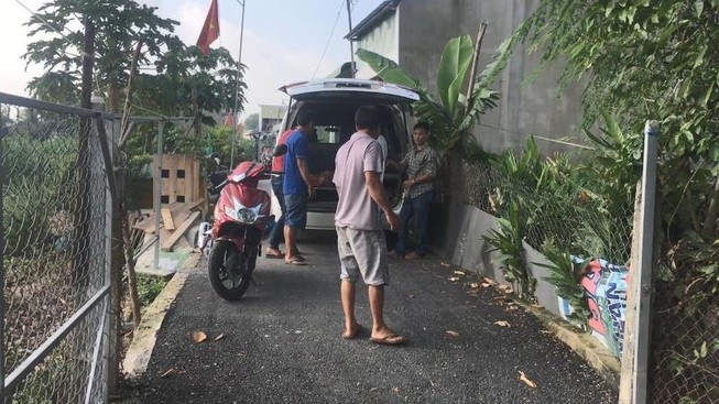 Nam thanh niên treo cổ trước hiên nhà tại Bình Dương