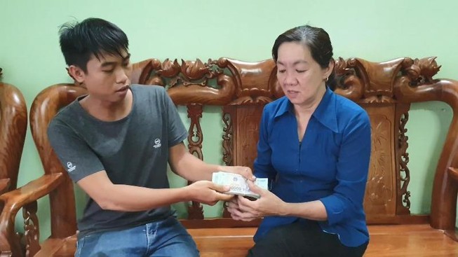 May mắn được nhận lại 50 triệu sau tai nạn giao thông