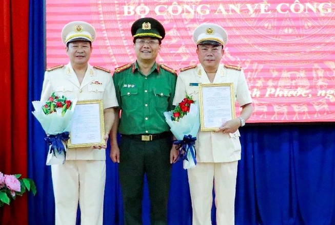 Công an Bình Phước có 2 phó giám đốc mới