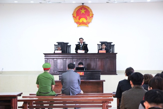 Xét xử vụ nhắn tin doạ giết chủ tịch Đà Nẵng