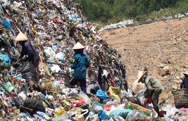 Đà Nẵng: “Thay tướng” và xử phạt công ty môi trường đô thị