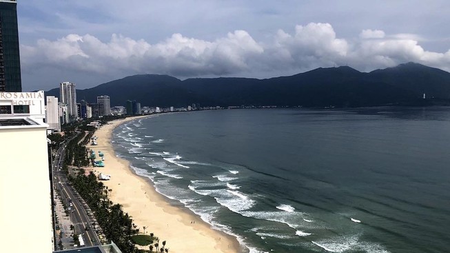 Thành ủy Đà Nẵng quyết tâm mở lối xuống biển cho người dân