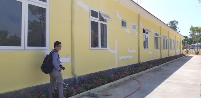 Trụ sở 10 tỉ chưa nghiệm thu đã có nhiều vết nứt