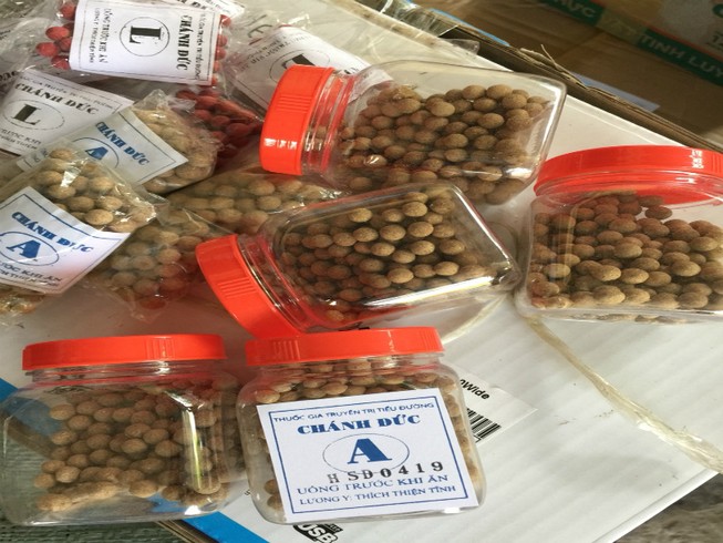Phát hiện hơn 300.000 viên thuốc tiểu đường trôi nổi