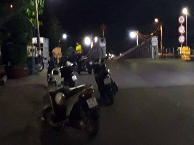 Ca nô đoàn liên ngành va chạm với sà lan,1 người chết
