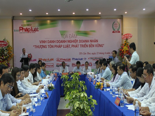 Tháo gỡ vướng mắc cho DN khi áp pháp luật vào kinh doanh