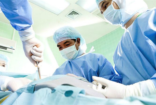 Kết quả hình ảnh cho phẫu thuật
