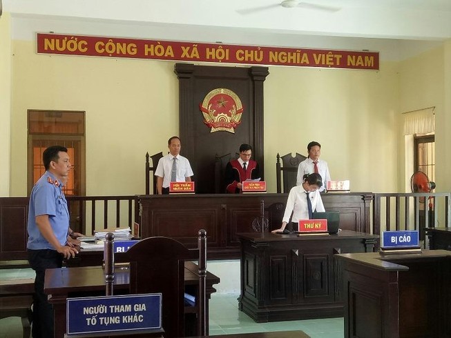 Xử vụ 'Đang làm thuê ở Kiên Giang đi cướp ở Hậu Giang'
