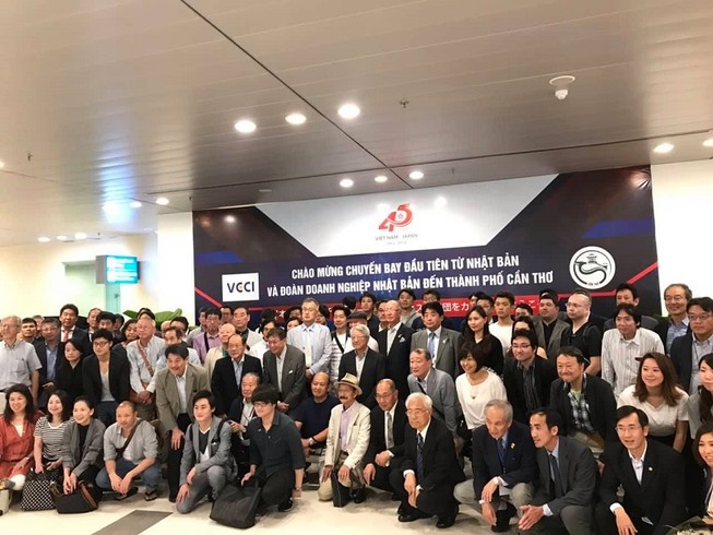 Chuyến bay thẳng đầu tiên đưa 100 khách Nhật đến Cần Thơ